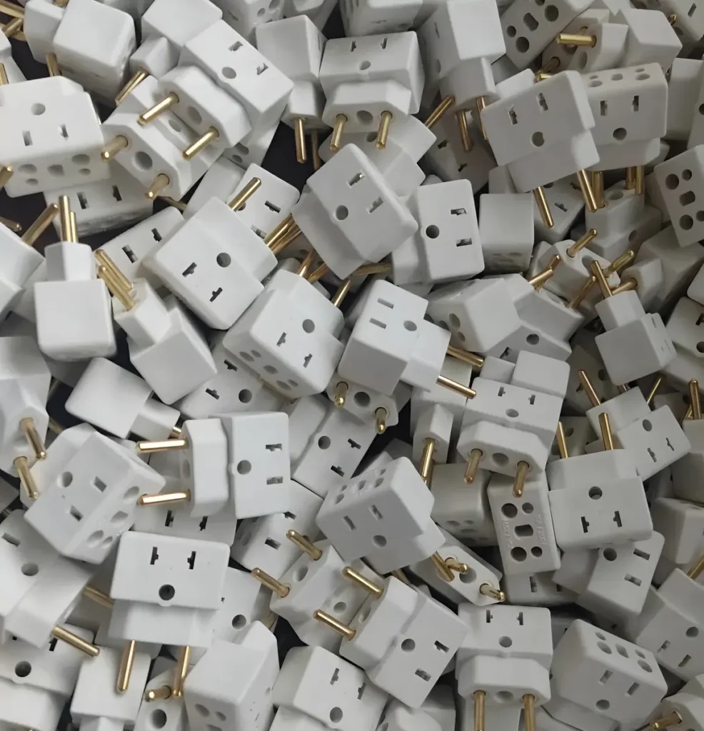 Mil Adaptadores De Tomada Bob Esponja 110/220v